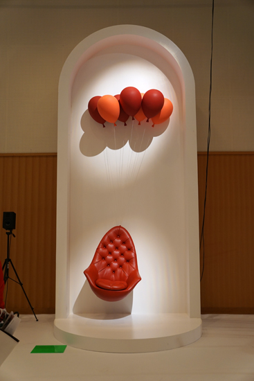 Balloon Chair / h220430