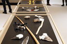 MAN MADE:現代の先史的石器シリーズを通じた道具とデザインに関する考察 / Ami Drach and Dov Ganchrow
