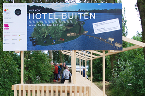 湖に浮かぶ小さなふたつの島を陸とつなげて滞在型ロッジを新設する「Hotel Buiten（ホテル・バウテン）」プロジェクト