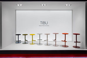 TIBU / Anderssen&Voll　マジスと初めてタッグを組む北欧のデザイナー、Anderssen&Vollのスツール。全9色で展開予定