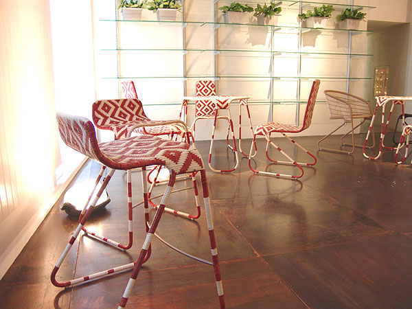 driade　パトリシア・ウルキオラの「FLO CHAIR」、デザインが新鮮