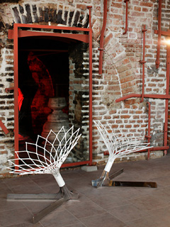 メインプロダクトの椅子「Petal Chair」