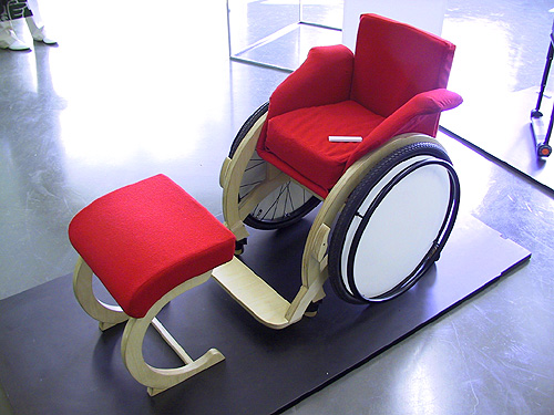 家具の視点から見た家庭用車椅子