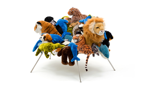 ヴィトラ・デザイン・ミュージアム世界巡回：「Antibodies:抗体展－The Works of Fernando and Humberto Campana（1989-2009）」