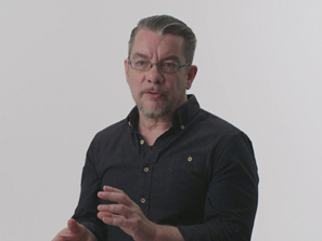 ネヴィル・ブロディ氏（ロイヤルカレッジオブアート デザインコミュニケーション学部長、ブロディ・アソシエイツ代表）