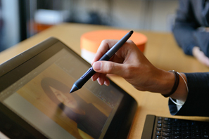 Cintiq Companionで写真を調整する