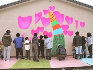 『くらしのある家プロジェクト』会津若松で子供たちと共に描いた