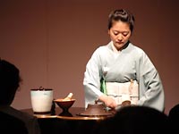 遠州流「綺麗さび」で行われたお茶席