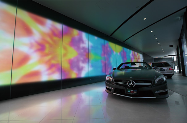 Movie Wall for Mercedes-Benz Connection 1