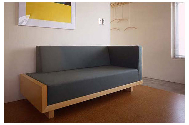 GETA-ASHI SOFA