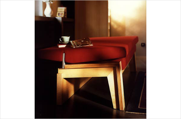 Viale Umbriaの住宅　ソファベッド
