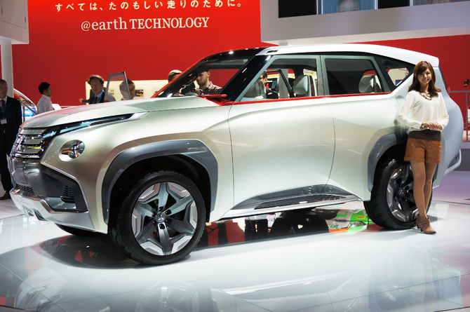 三菱自動車　Concept GC-PHEV