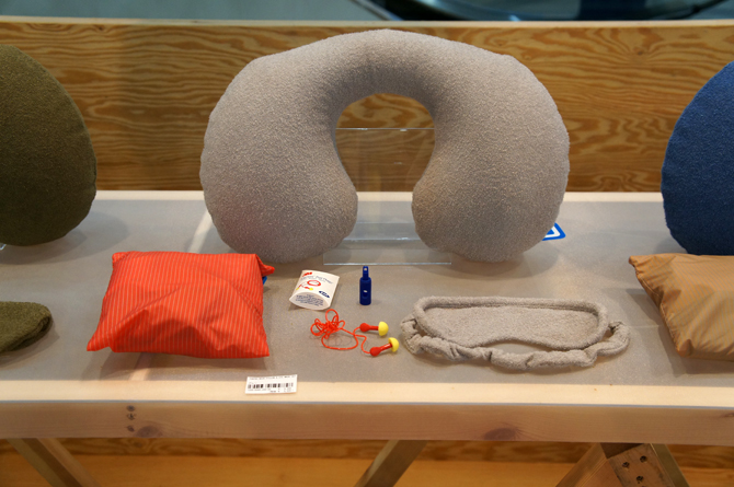 大日本市 / NECK PILLOW ＆ EYE MASK SET / TO&FRO