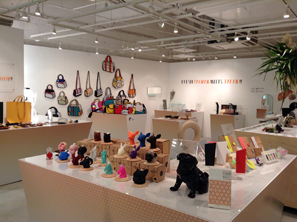 日本の展示会に合わせた、モダンでユニークなデザインアイテム