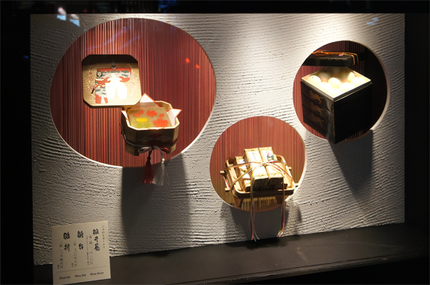 とらや 銀座店 2015年3月 ショーウィンドウ (1)