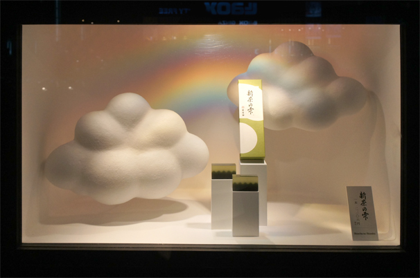 とらや 銀座店 2015年6月 ショーウィンドウ (1)