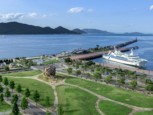 リン・シュンロン(林舜龍)「国境を越えて・海」PhotoYasushi Ichikawa