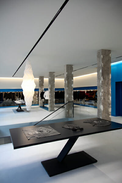 2014　ISSEY MIYAKE London flagship store (3)