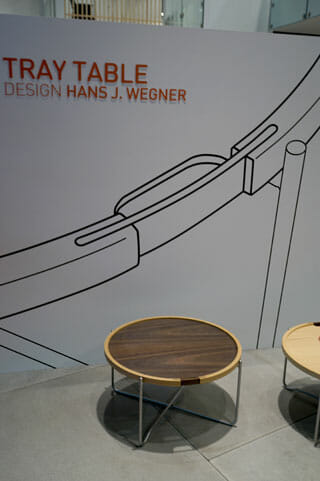 ハンスJ.ウェグナー（Hans J. Wegner）「Tray Table」