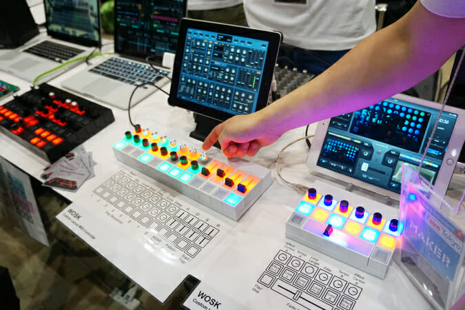 【WOSK／CUSTOM MIDI CONTROLLER「CC-1」】ボタンやコントロールノブ、フェーダーなどの操作子をブロック感覚で自由にレイアウトできるMIDIコントローラー