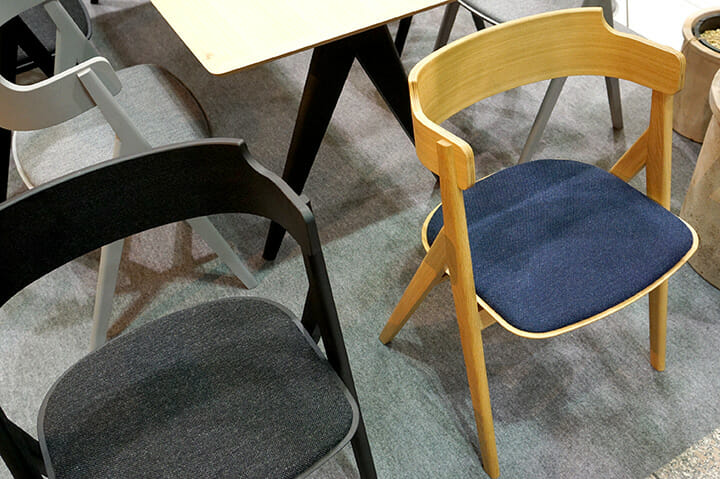 Design Atrium Tokyo 2015 -THE WORKSHOP-にて、横浜クラシック家具のダニエルと共に主催するデザインユニットLeif.designparkによる椅子、国産無垢材を使い国内生産による