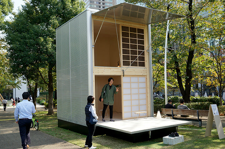 MUJI HUT(ムジ ハット)にて、コンスタンチン・グルチッチさんの「アルミの小屋」、methodの山田遊さんが出てくるところです