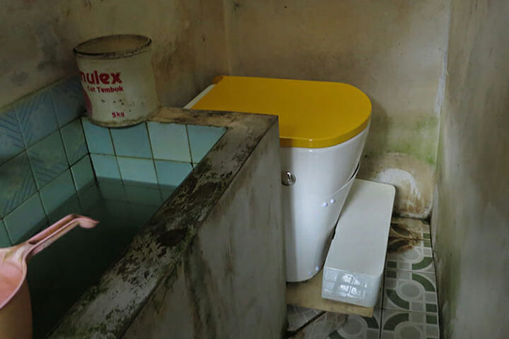 Deposit Toilet Project (3)