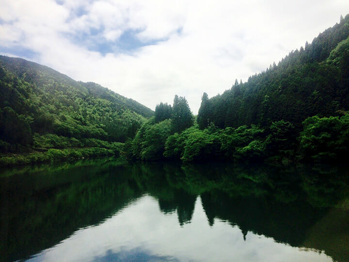 飛騨に向かう途中、山紫水明とは、まさにこのこと