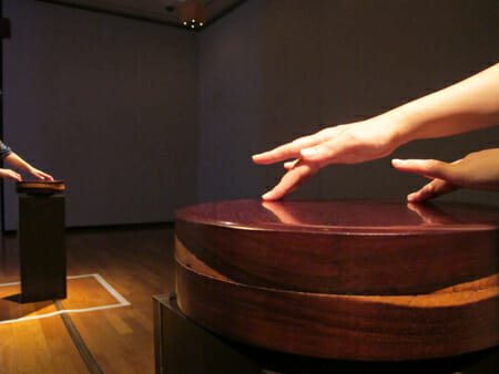 夏の福袋 じぶんのまわり －耳でながめて 目でかいで 鼻でふれて 手できいて－ 展