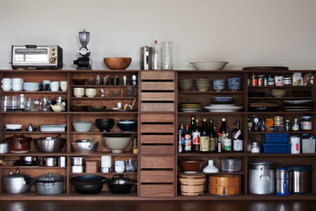 LAUAN SHELVES by order