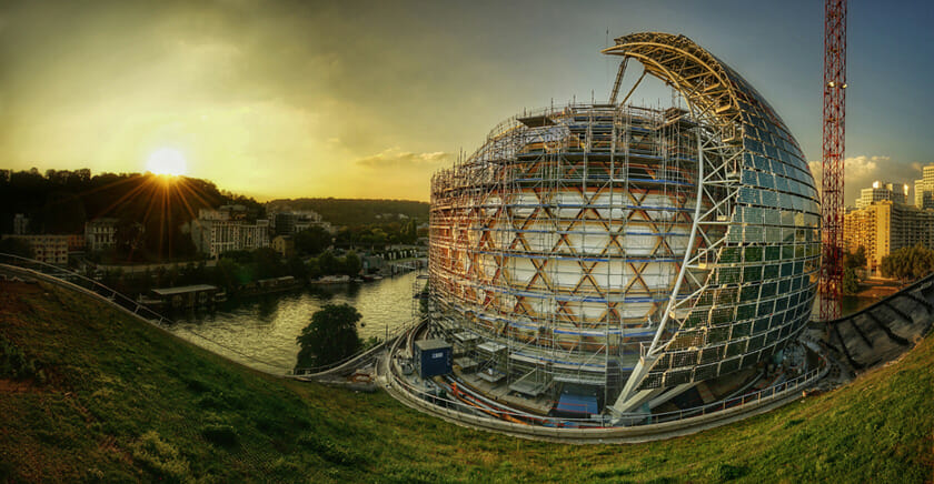 ラ・セーヌ・ミュジカル（フランス、パリ近郊／2017）設計：Shigeru Ban Architects Europe ©Nicolas Grosmond