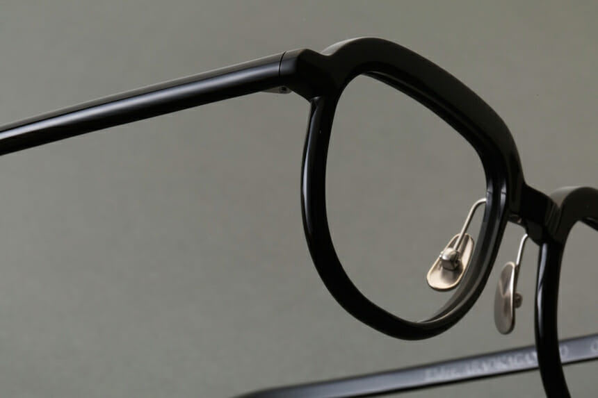 荒岡眼鏡の創業77周年を記念、二俣公一デザインによる