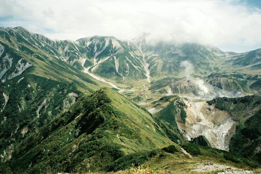 美しい山の景色を、写真に収め、集める。