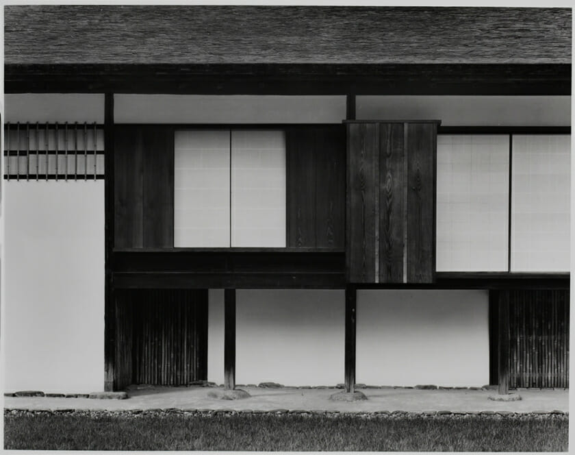 石元泰博《桂離宮　新御殿外観南面部分》1981, 82年　国際交流基金蔵©Kochi Prefecture, Ishimoto Yasuhiro Photo Center
