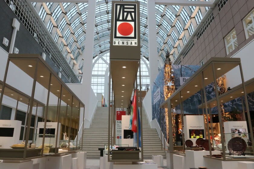 メイン展示会場は、GALLERIA