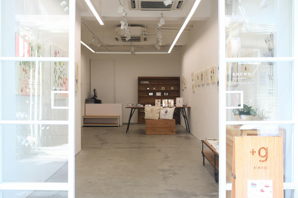 台湾の「小器藝廊(xiaoqi+g)」で行なわれた「鬼頭祈個展」 ©xiaoqigallery+g