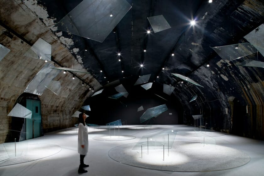 AGC旭硝子の新技術と、気鋭建築家の感性がミラノで融合。「音を生む」ガラスが提示した未来とは？