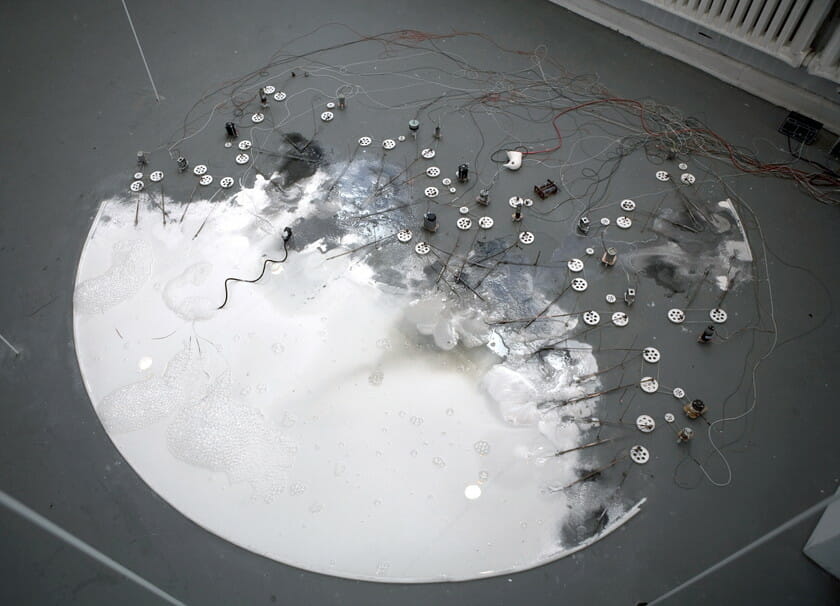 Jinsu Han, White Pond (2012)　Courtesy of MARC STRAUS Gallery New York