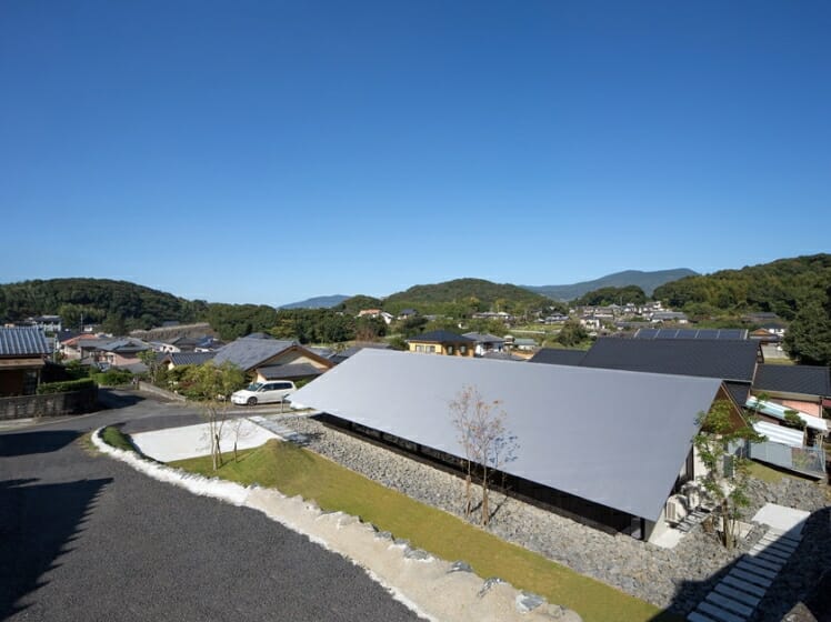 大屋根の棲家