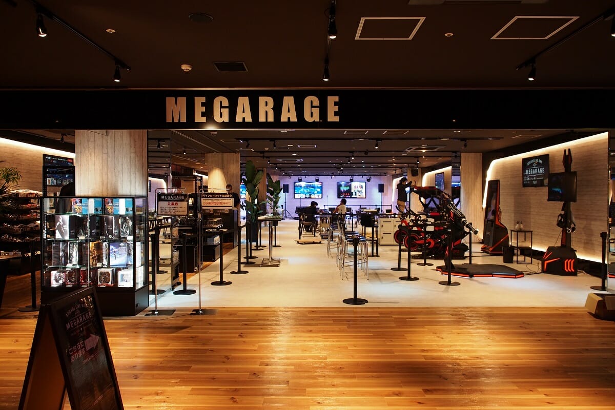 「MEGARAGE　溝の口店」内観