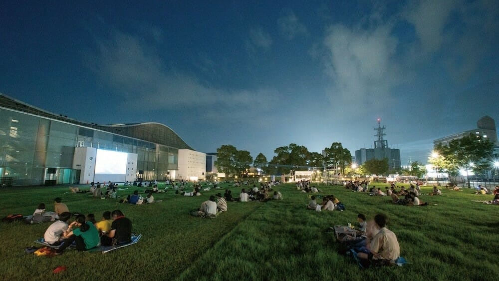 「真夏の夜の星空上映会」（2020年）の様子 撮影：谷康弘