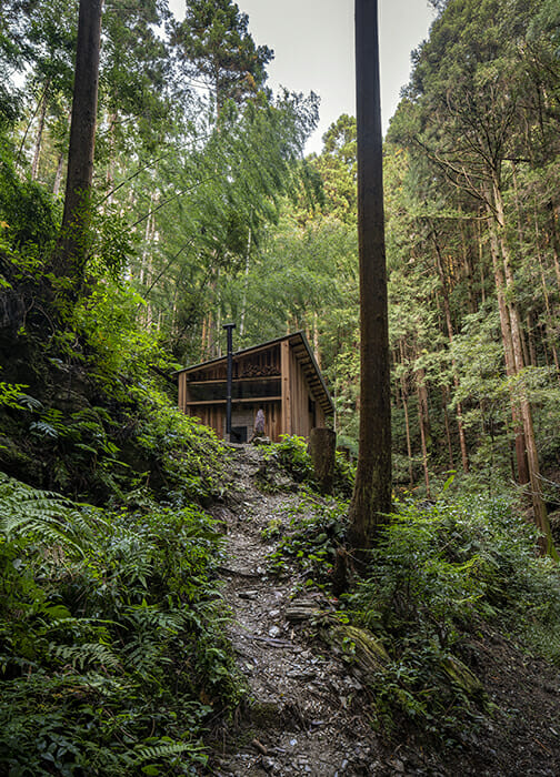 神山のサウナ (4)