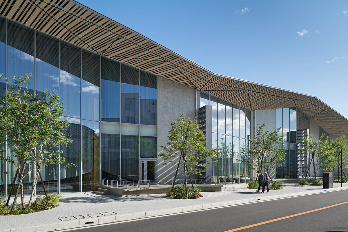 那須塩原市図書館みるる＋駅前広場 (3)