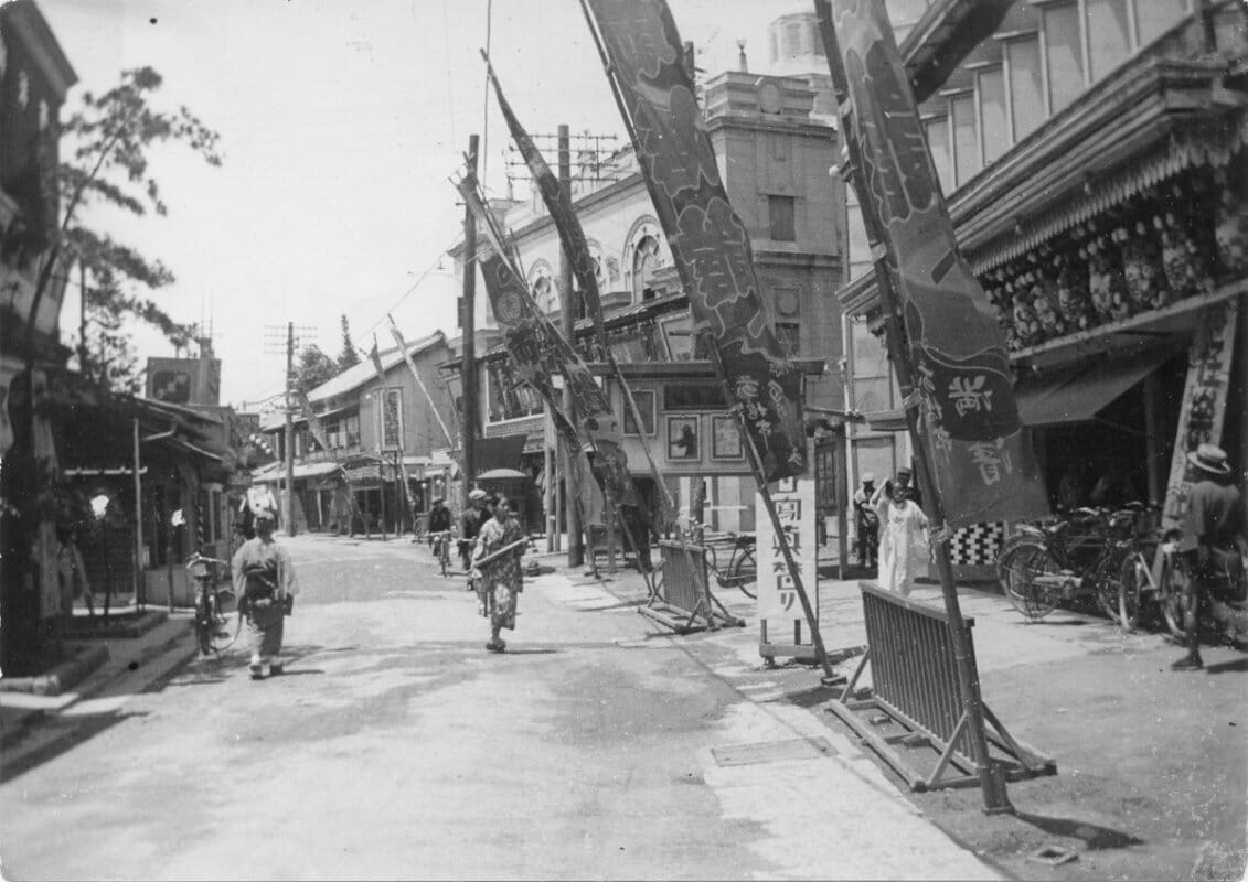 萩原朔太郎《活動写真館通り》大正時代 （提供：水と緑と詩のまち 前橋文学館）