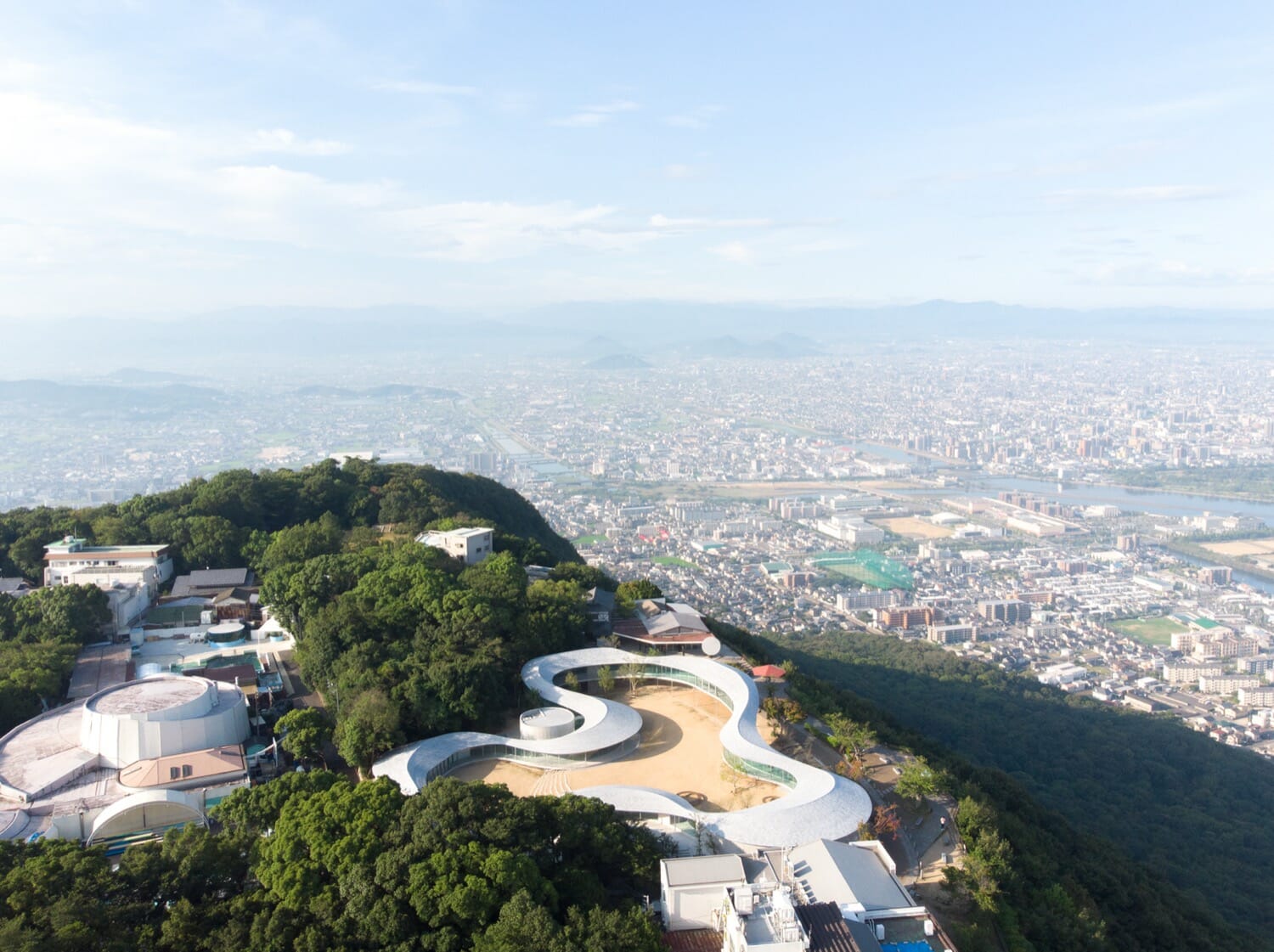 屋島山上交流拠点施設（やしまーる）　外観画像