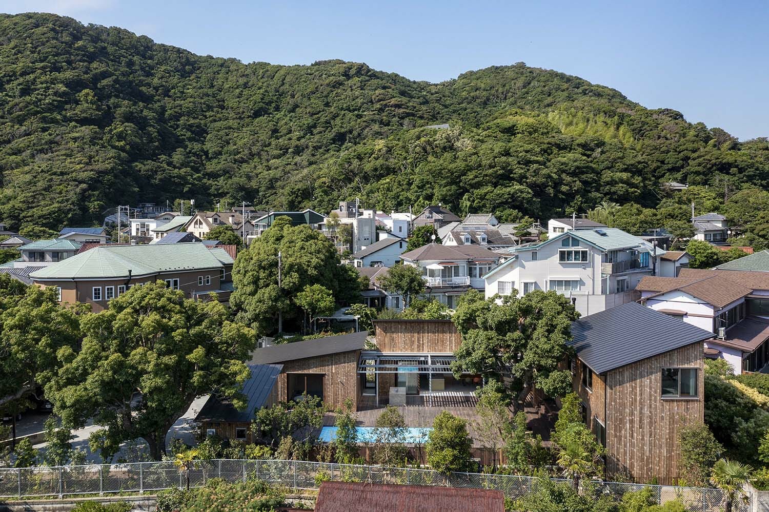 Hayama Huts (2)