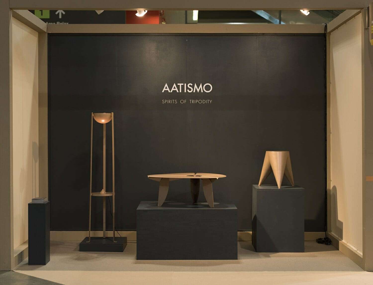 AATISMO展示ブース