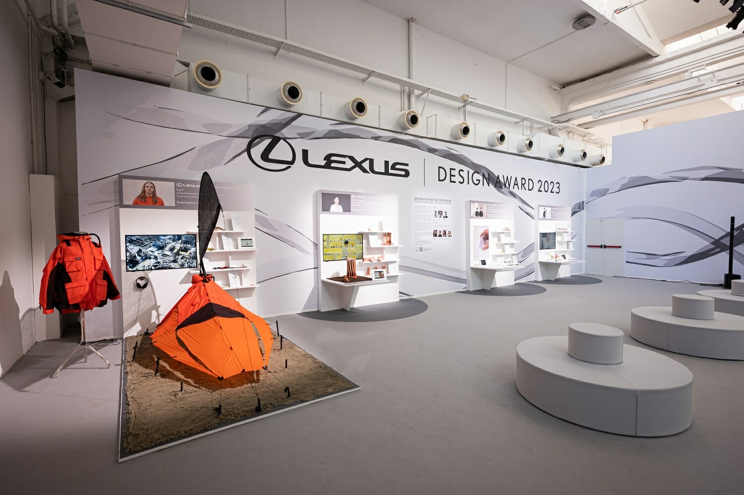 「LEXUS DESIGN AWARD 2023」の受賞者4組のプロトタイプ作品の展示