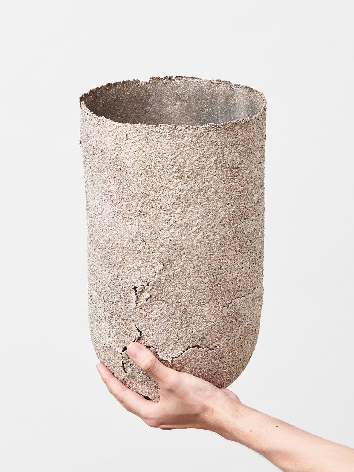 外山和洋《Biophilia; Ephemeral Vase》 2021年作家蔵 Photo:Ichikawa Shinichi