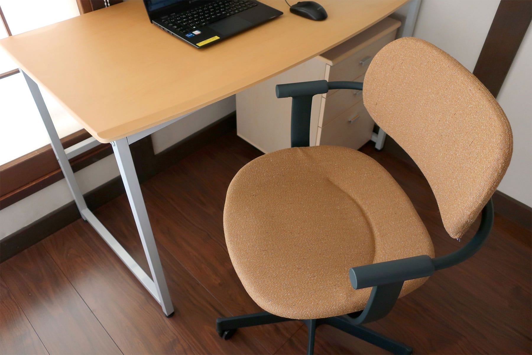 「働く椅子」と「暮らす椅子」のライフストーリー presented by イトーキ「vertebra03」